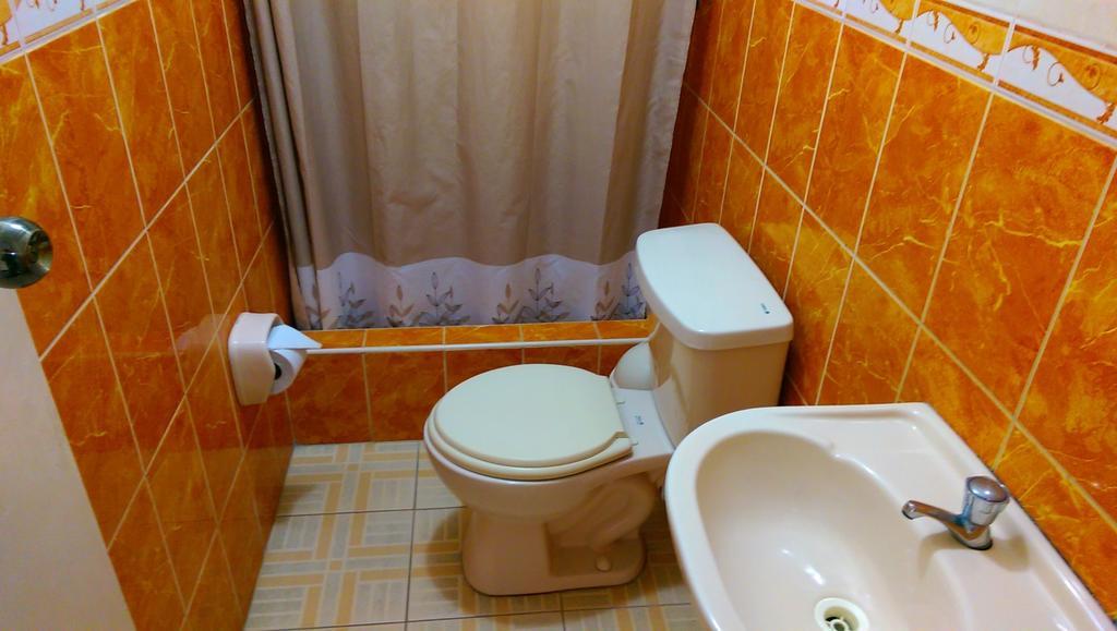 צ'יקלאיו Hotel Plazza מראה חיצוני תמונה