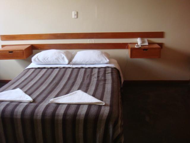 צ'יקלאיו Hotel Plazza מראה חיצוני תמונה