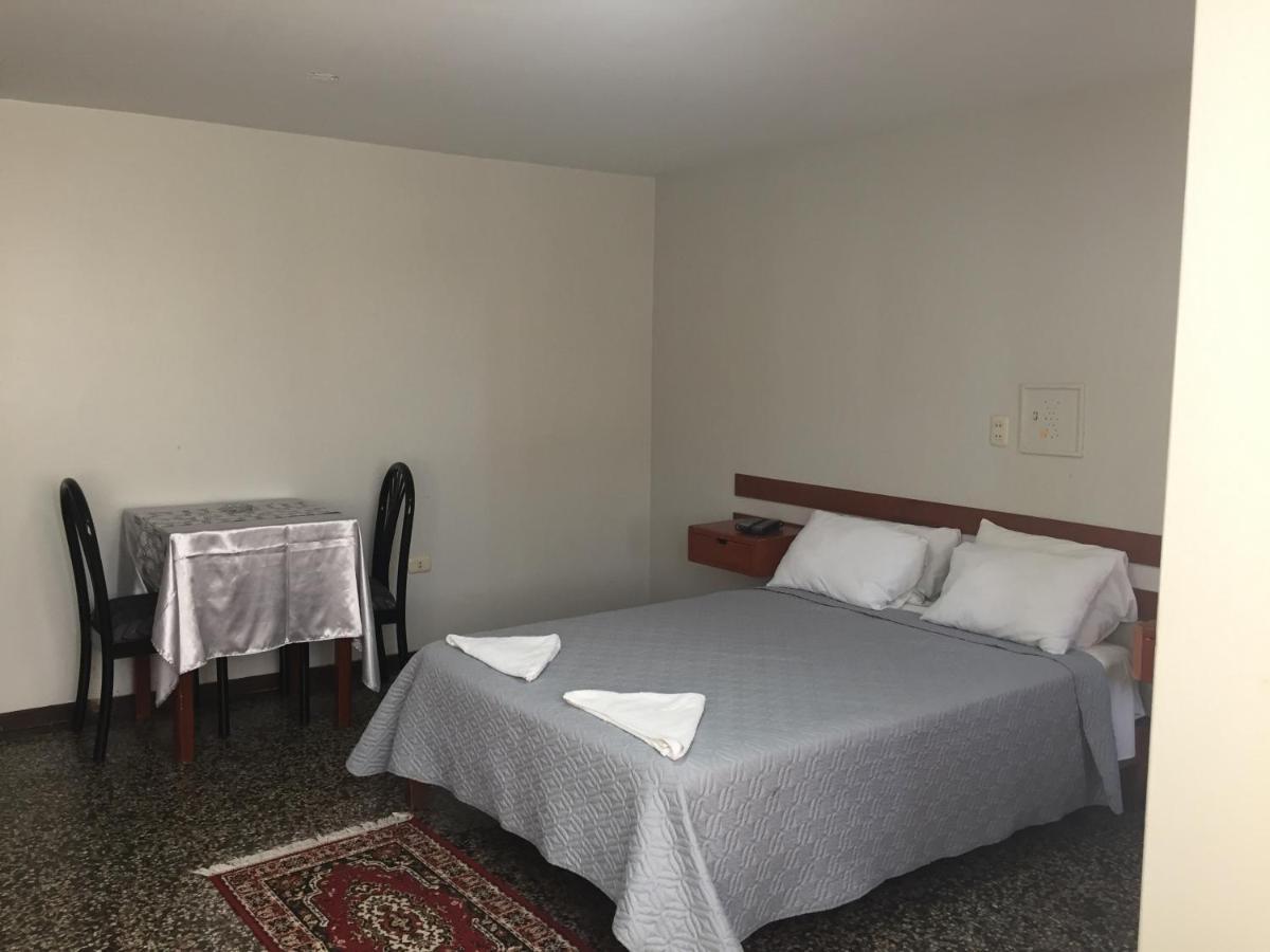 צ'יקלאיו Hotel Plazza מראה חיצוני תמונה